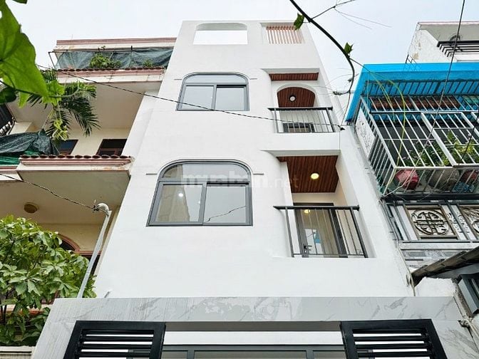 CHÍNH CHỦ BÁN NHÀ 205/ ĐS 8 ĐÚC 3 LẦU HẺM ĐẸP FULL NỘI THẤT GIÁ MỀM