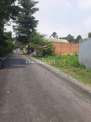 ĐẤT GẦN KCN TÂN PHÚ TRUNG, DT 8,32 X 38M, GIÁ NGỘP 395 TRIỆU, BỚT LỘC