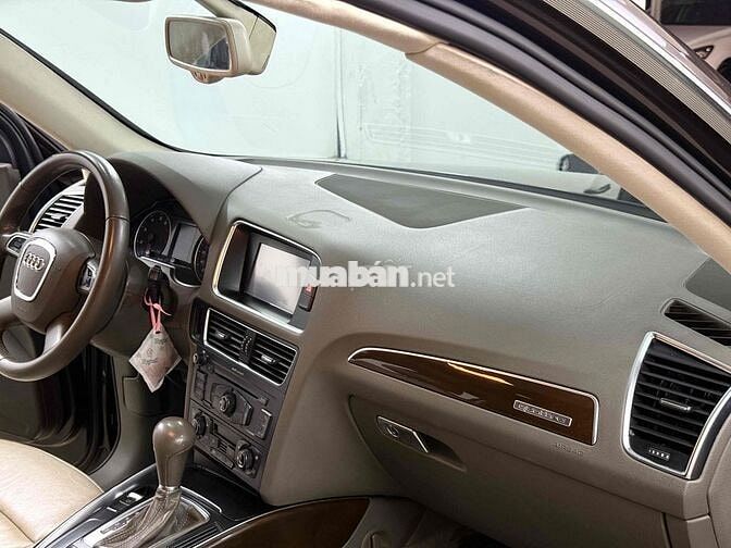 Audi Q5 2010 Quattro 2.0 bản Mỹ