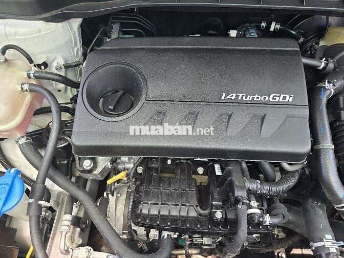 2023 1.4T Premium - 37000 km