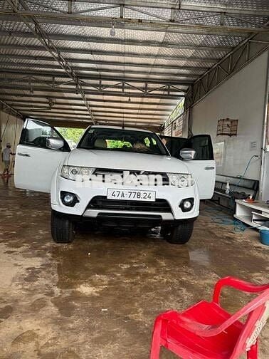 Mitsubishi Pajero Sport 2017 D 4x2 MT - 10000 km