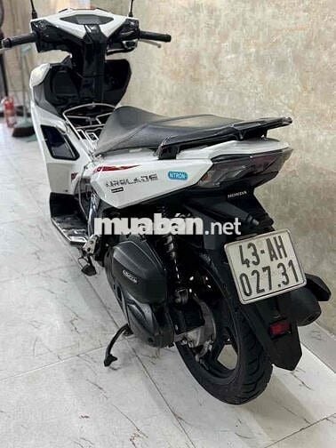 AB 125 đời 2022 màu trắng đỏ 43AH -027.36