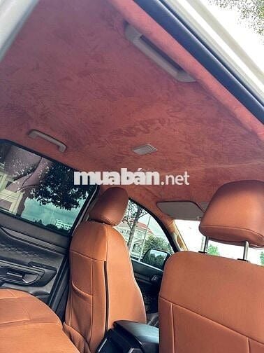 Ford Ranger 2024 XLS 2.0L 4x2 AT