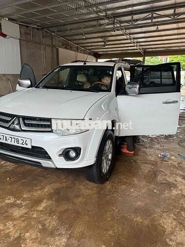 Mitsubishi Pajero Sport 2017 D 4x2 MT - 10000 km