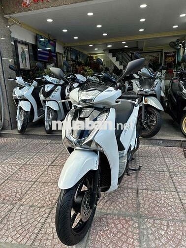 SH 150i ABS 2017 Trắng Đen BSTP Chính Chủ