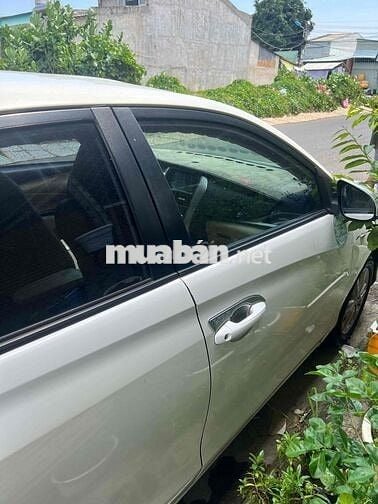 Toyota Vios 2019 1.5E MT - 106000 km