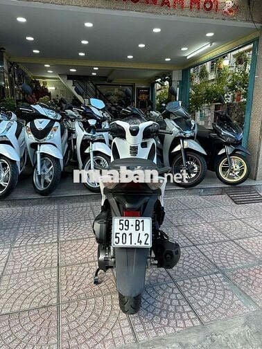 SH 150i ABS 2017 Trắng Đen BSTP Chính Chủ
