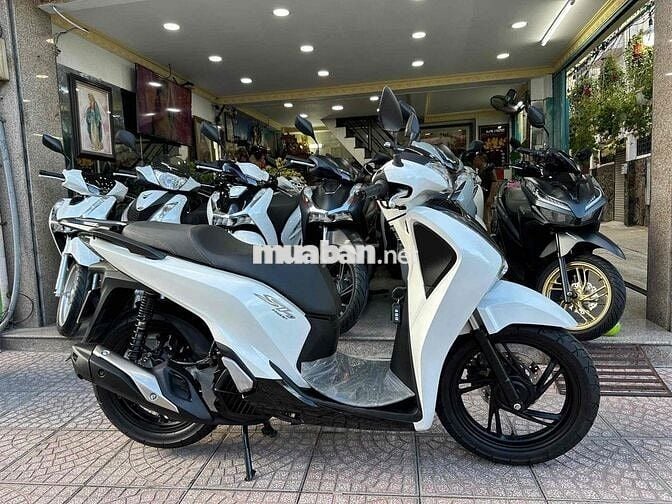 SH 150i ABS 2017 Trắng Đen BSTP Chính Chủ