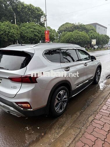 Hyundai Santa Fe 2019 2.2D Premium - 90000 km