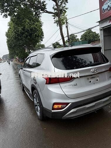 Hyundai Santa Fe 2019 2.2D Premium - 90000 km