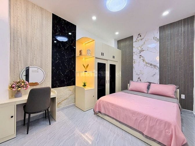 Nhà 3 Lầu đẹp Cao cấp góc 2 mặt hẻm xe hơi 1 trục 5m Phan Huy Ích