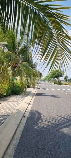 Đất Đường Nguyễn Hữu Trí Bình Chánh.  100m2 shr Thổ Cư Full 