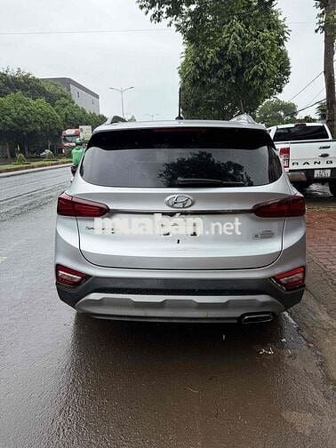 Hyundai Santa Fe 2019 2.2D Premium - 90000 km