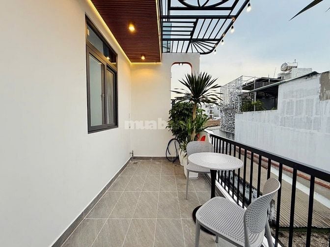 Nhà 3 Lầu đẹp Cao cấp góc 2 mặt hẻm xe hơi 1 trục 5m Phan Huy Ích
