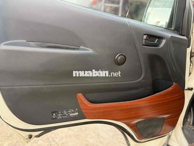 Toyota Hiace máy dầu 6N 850kg xe rất đẹp.