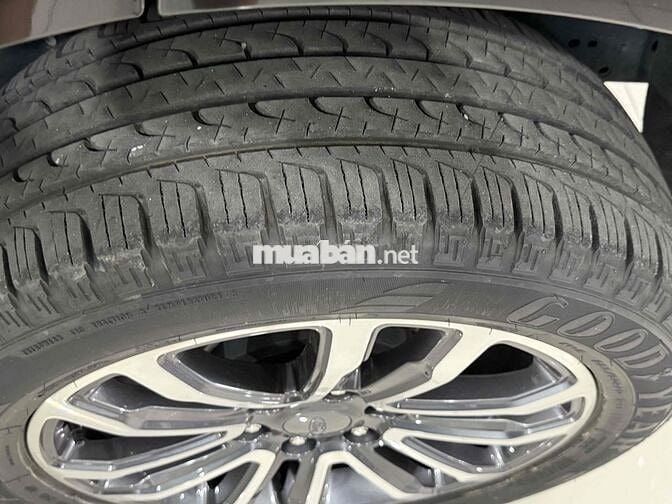 Everest 2 cầu Đi Rất Ít Xe Đẹp Hãng Ford Bán Ra