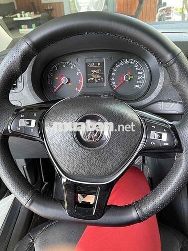 Volkswagen Polo 2016 1.6 Hatchback - 57000 km