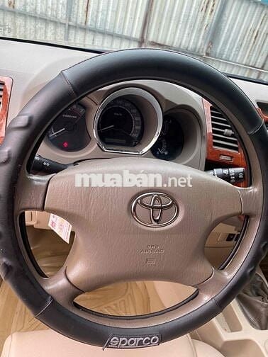Toyota Fortuner 2008 - 102 km