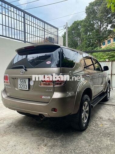 Toyota Fortuner 2008 - 102 km