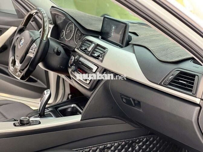 BMW 320i sản xuẩst 2013- odo 78000 km