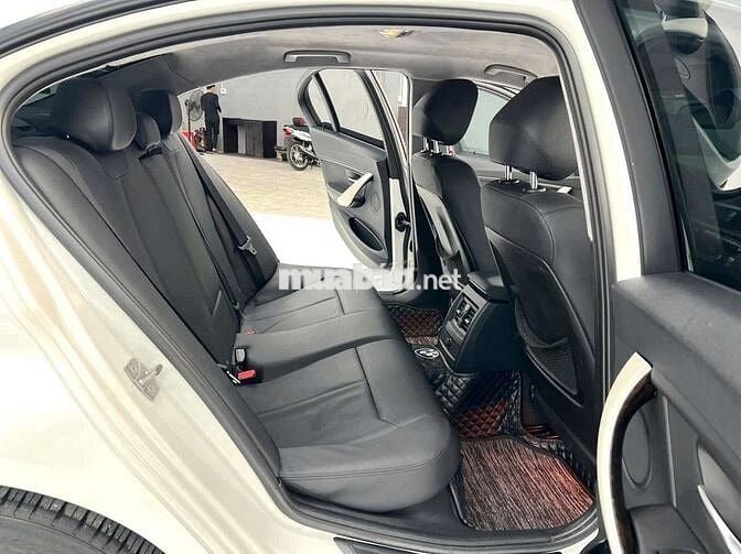 BMW 320i sản xuẩst 2013- odo 78000 km