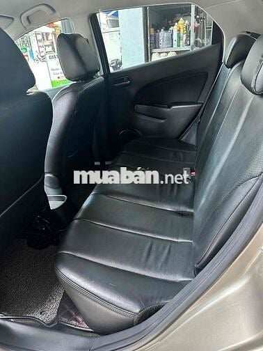 Mazda 2 2015 S - 41000 km
