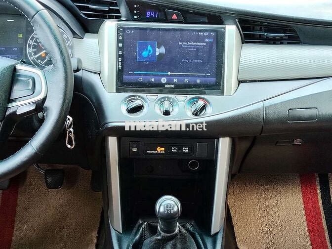 Toyota Innova 2017 2.0E số sàn