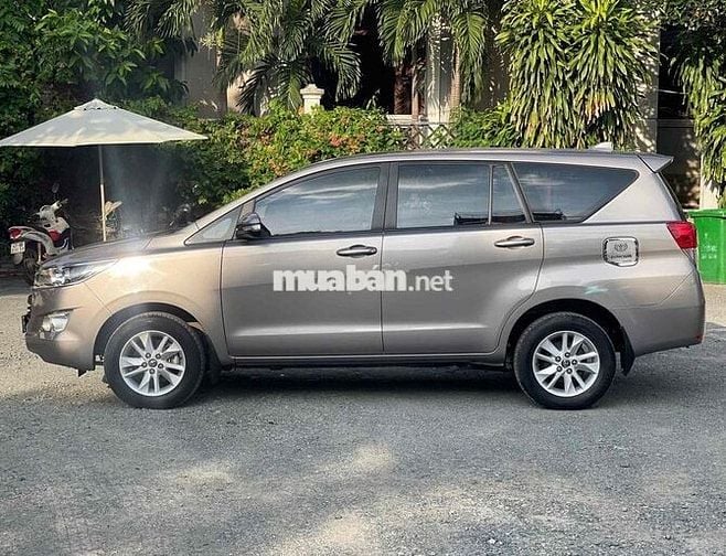 Toyota Innova 2017 2.0E, xe gđ 1 chủ từ đầu