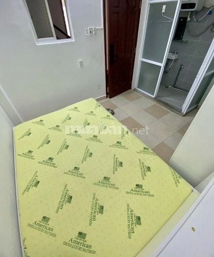 Bán nhà hẻm 3m thông 212B/.Nguyễn Trãi Q1 dt 4,2x9m 4 tầng chỉ 8,9 tỷ.
