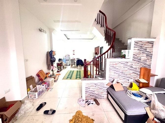 BÁN NHÀ DÂN XÂY TỔ 14 YÊN NGHĨA, 3T/46m2, ĐƯỜNG THÔNG, GIÁ 4,38 TỶ.