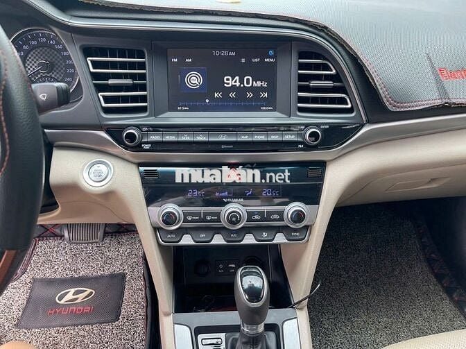 Hyundai Elantra 2021 1.6 AT - 41000 km