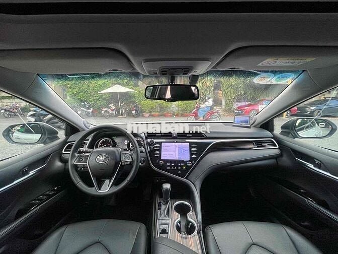 Toyota Camry 2019 2.5Q xem xe thương lượng