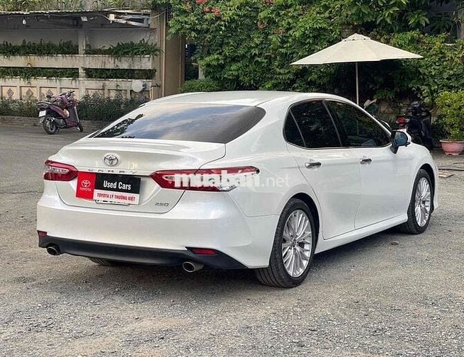 Toyota Camry 2019 2.5Q xem xe thương lượng