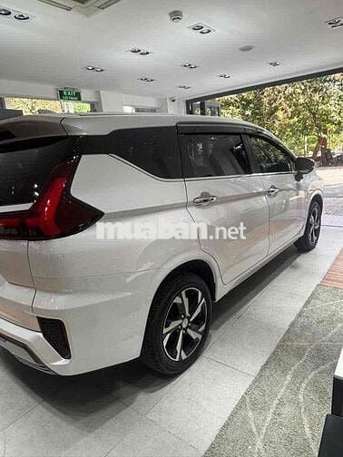 Mitsubishi Xpander 2024 Premium 1.5 AT - 18900 km