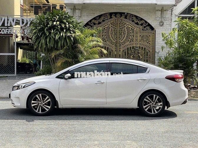 Kia Cerato 2018 1.6 AT - 40000 km