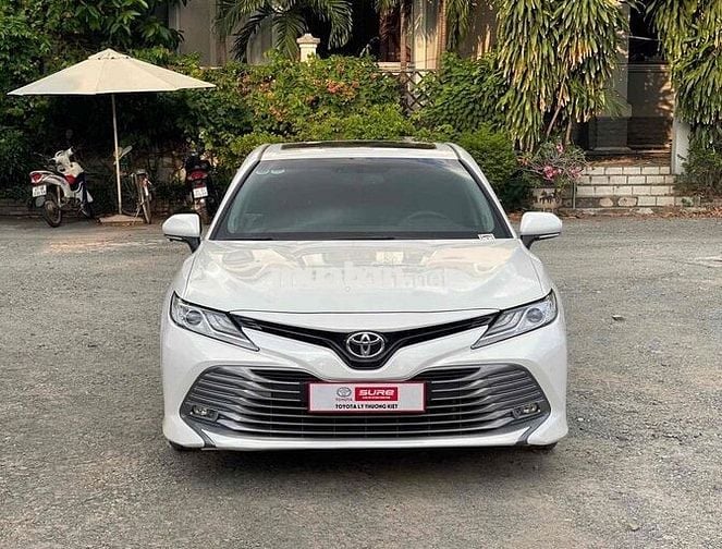 Toyota Camry 2019 2.5Q xem xe thương lượng