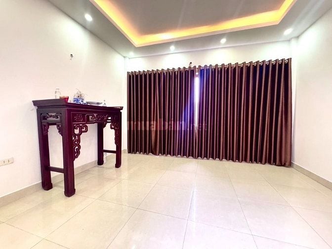 BÁN NHÀ DÂN XÂY TỔ 14 YÊN NGHĨA, 3T/46m2, ĐƯỜNG THÔNG, GIÁ 4,38 TỶ.
