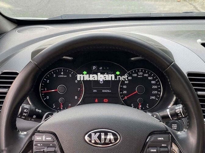 Kia Cerato 2018 1.6 AT - 40000 km