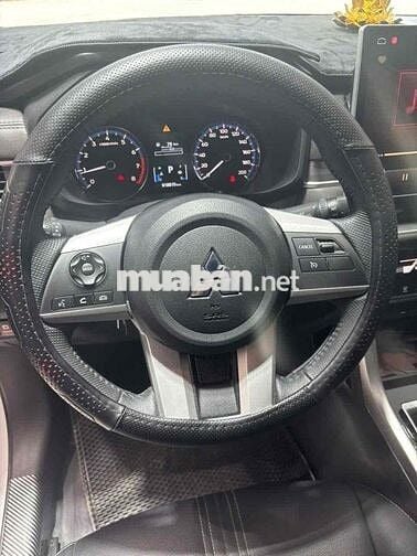 Mitsubishi Xpander 2024 Premium 1.5 AT - 18900 km