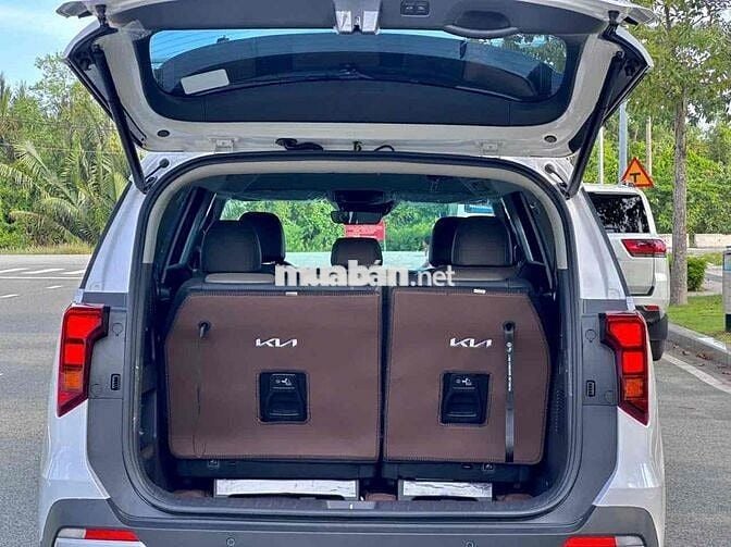 Kia Carnival 2025 Luxury Chưa Bóc Seal- 7100km