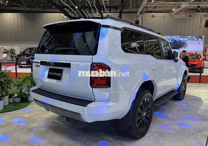 Toyota Land Cruiser Prado 2025 giao xe sớm nhất