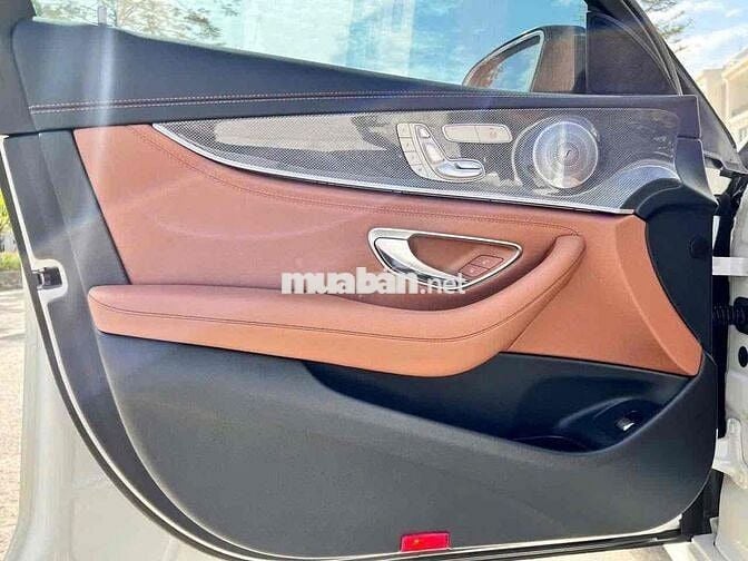 Mercedes Benz E Class 2020 E300 AMG - 36000 km