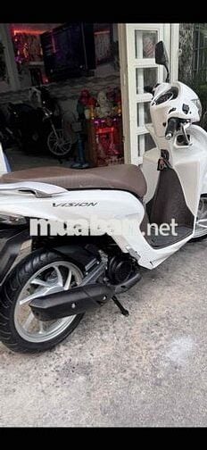 hon đa xe Vision 110 màu trắng đầu 2022