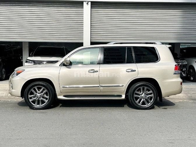 🆕 Lexus Lx570  ( Full options ) Sản xuất 2012 đklđ 2014 ( 1 đời chủ )