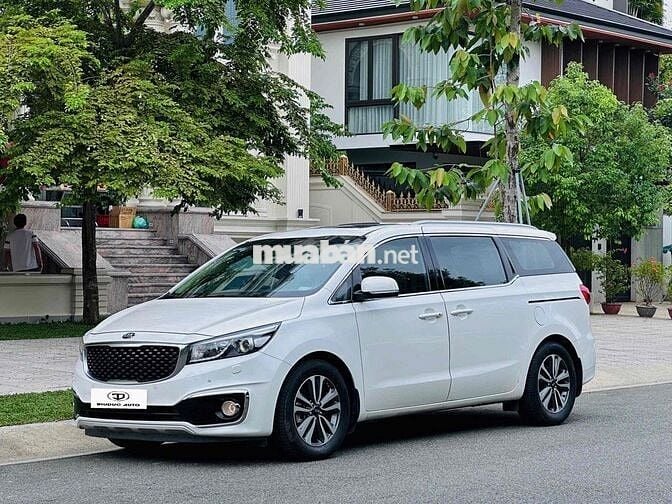 Kia Sedona 2018 3.3L GAT - 61000 km