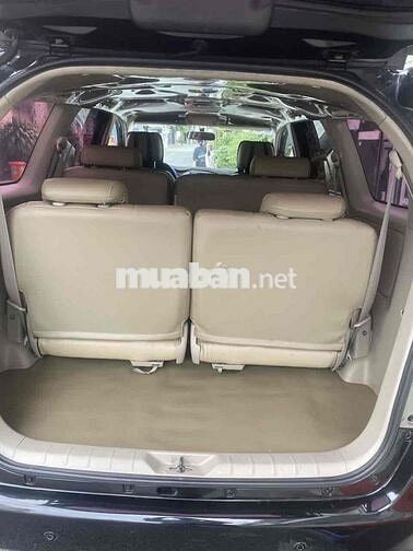 Toyota Innova 2011 V - 122 km