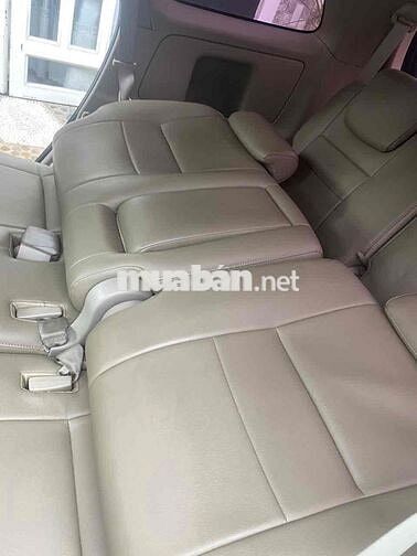 Toyota Innova 2011 V - 122 km