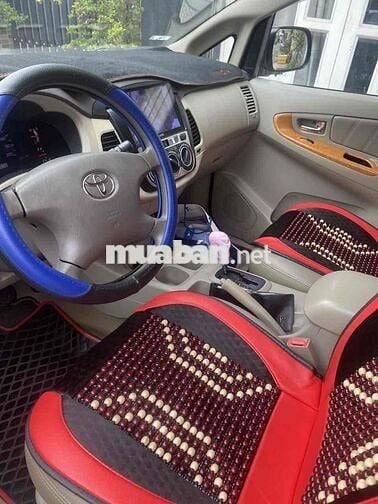 Toyota Innova 2011 V - 122 km