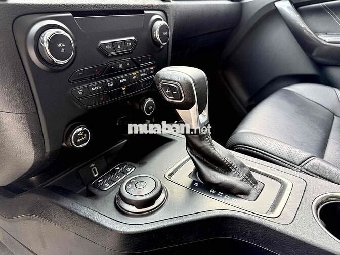 Ford Everest 2018 Titanium 2.0L 4x4 AT - 90000 km