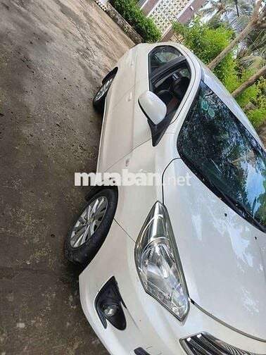 Cần bán xe mitsubishi attrage 2019